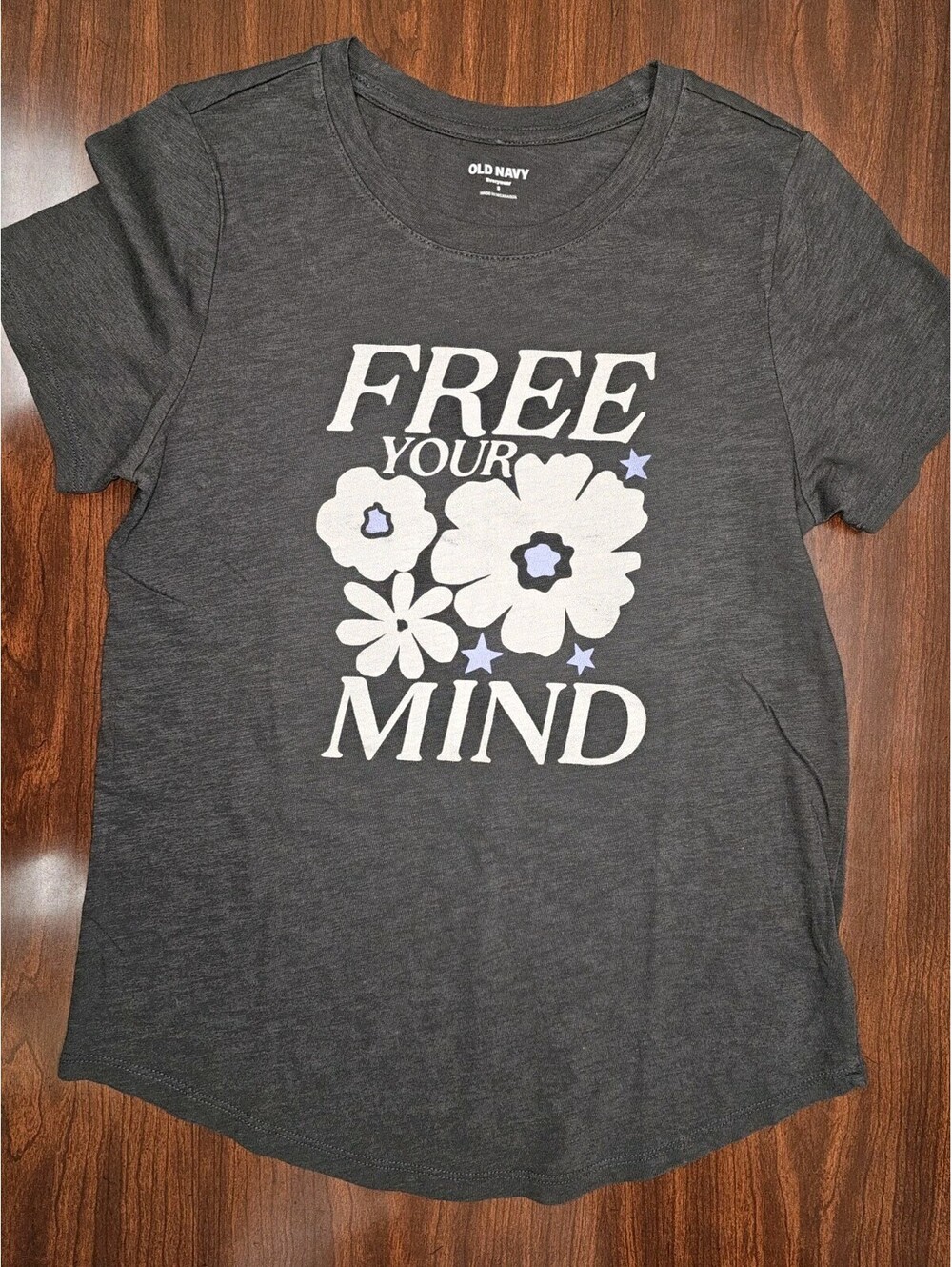 Old Navy Women's Small Gray 'Free Your Mind' Graphic Tee 100% Cotton Shirt